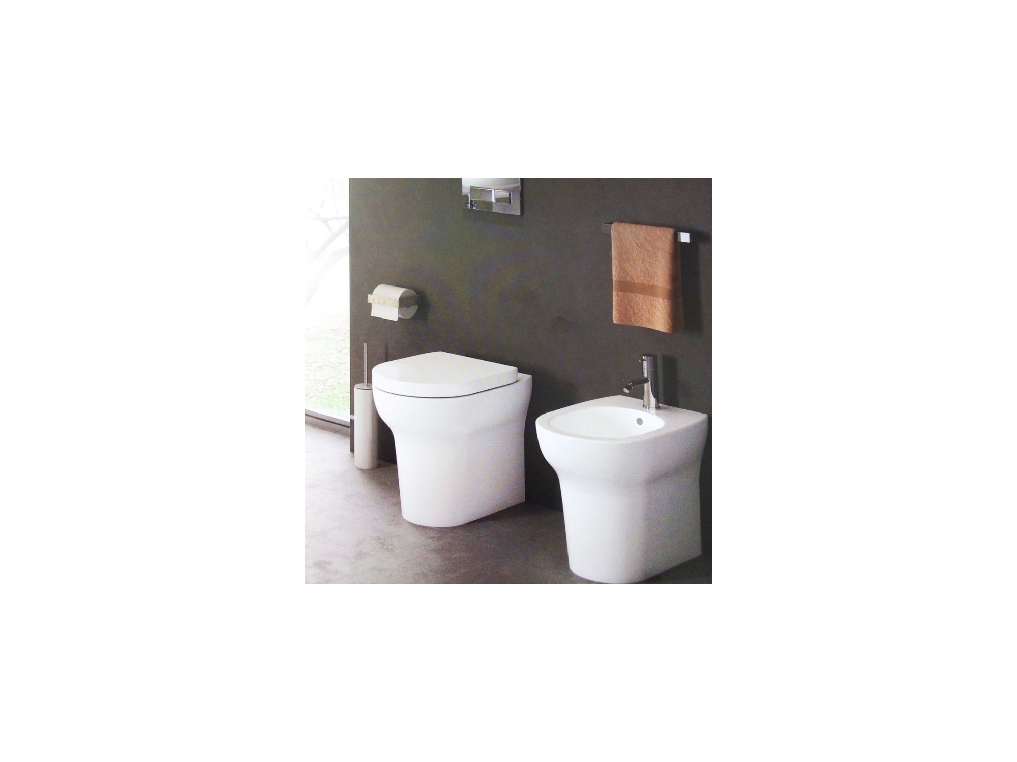 Ceramica Cielo Serie Easy.Ceramica Cielo Easy Evo Bidet A Terra Filo Muro Bagnolandia